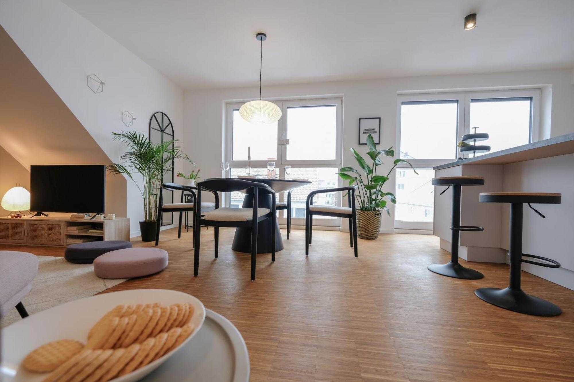 Neues Modernes Dachgeschossloft Naehe Zentrum Uni Messe Apartment Hannover