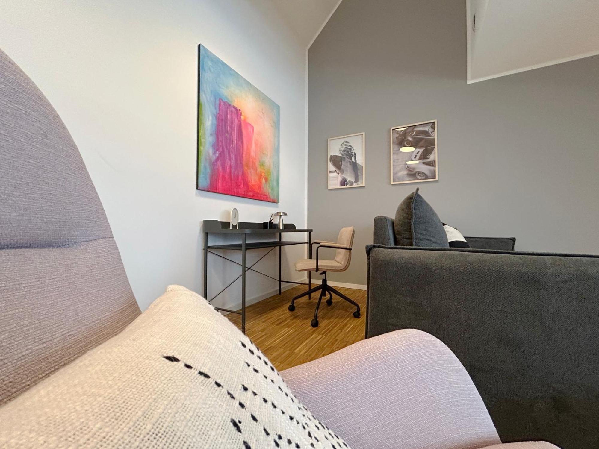 Neues Modernes Dachgeschossloft Naehe Zentrum Uni Messe Apartment Hannover