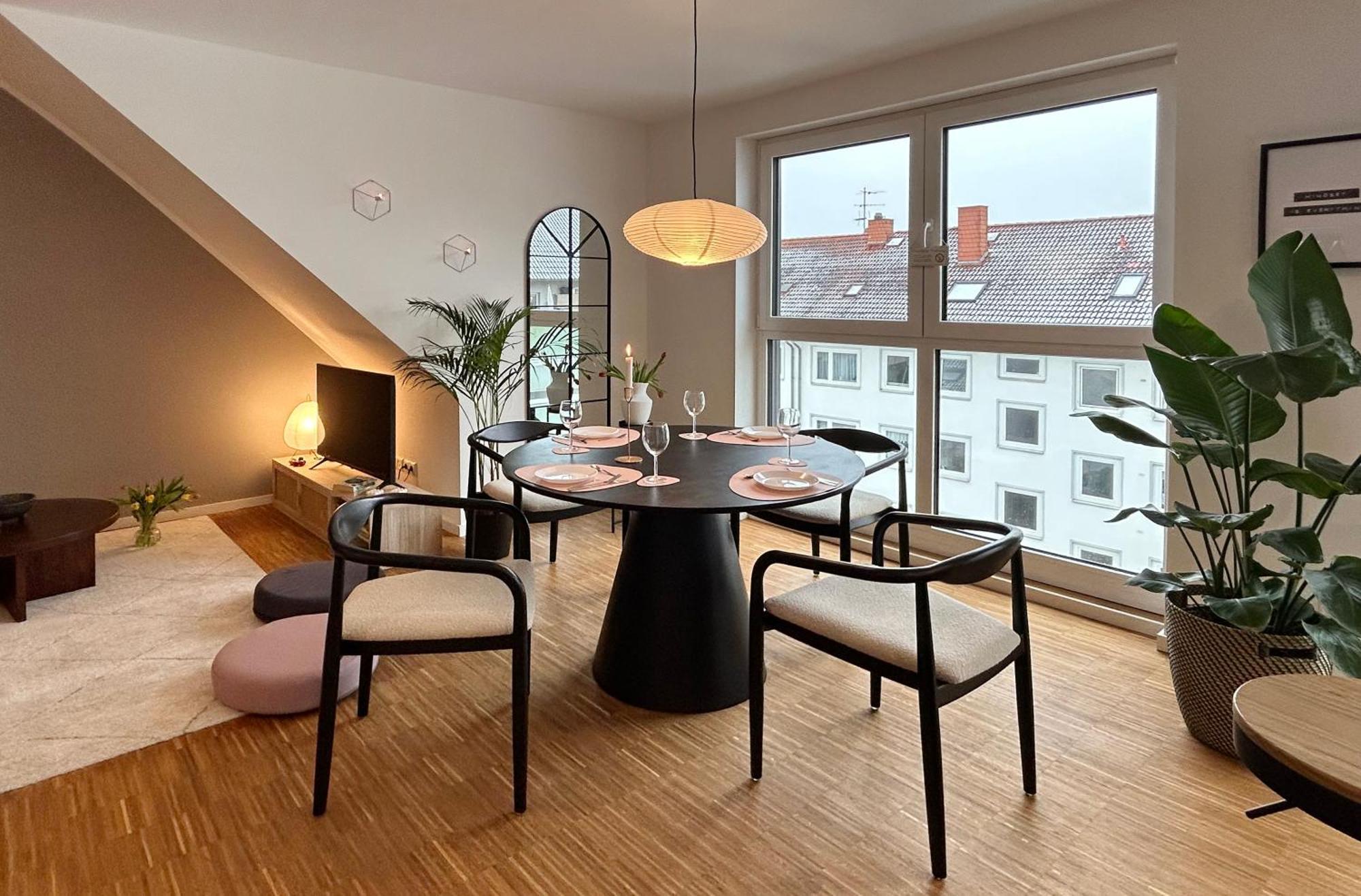Neues Modernes Dachgeschossloft Naehe Zentrum Uni Messe Hannover