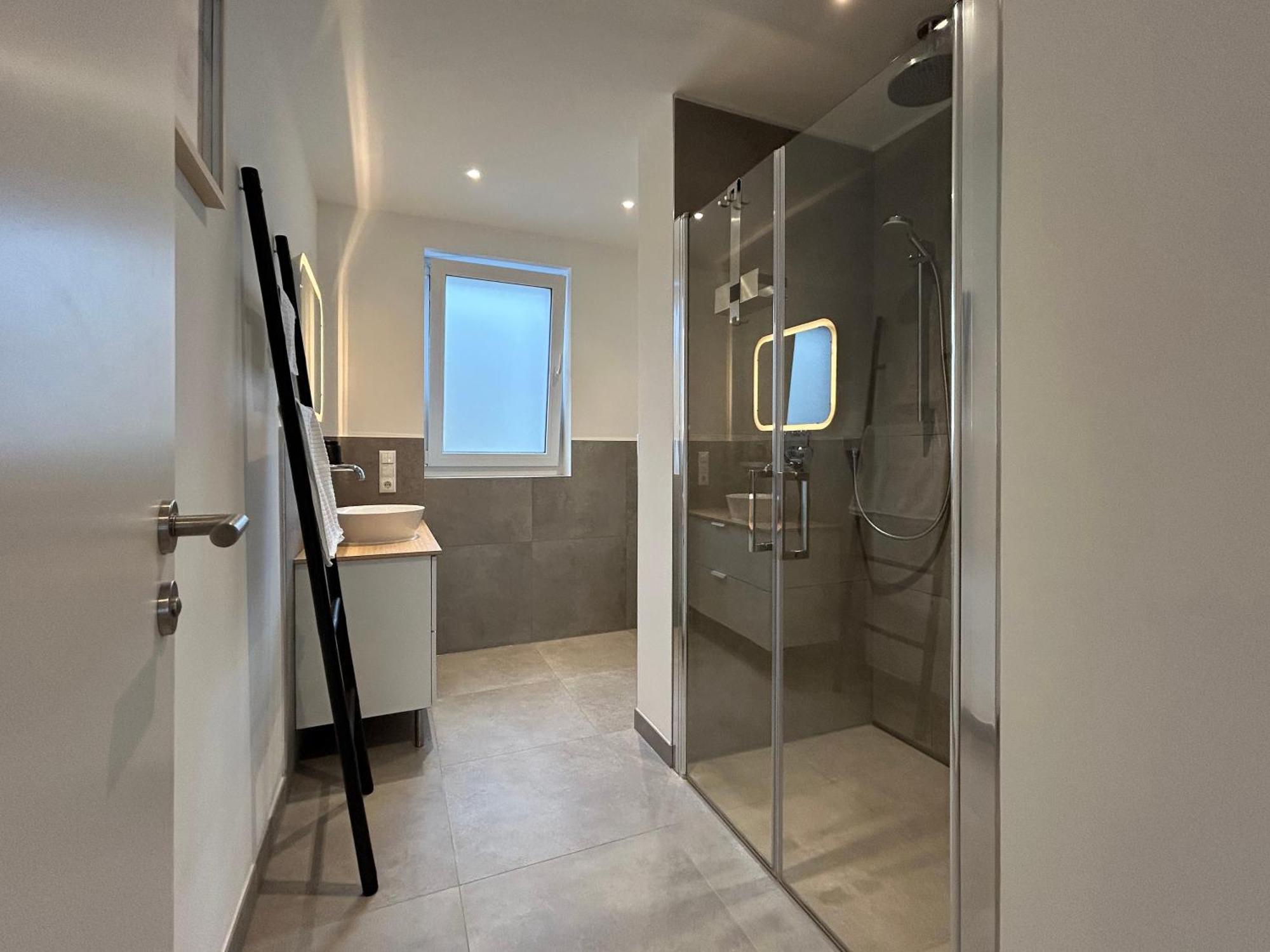 Neues Modernes Dachgeschossloft Naehe Zentrum Uni Messe Apartment Hannover