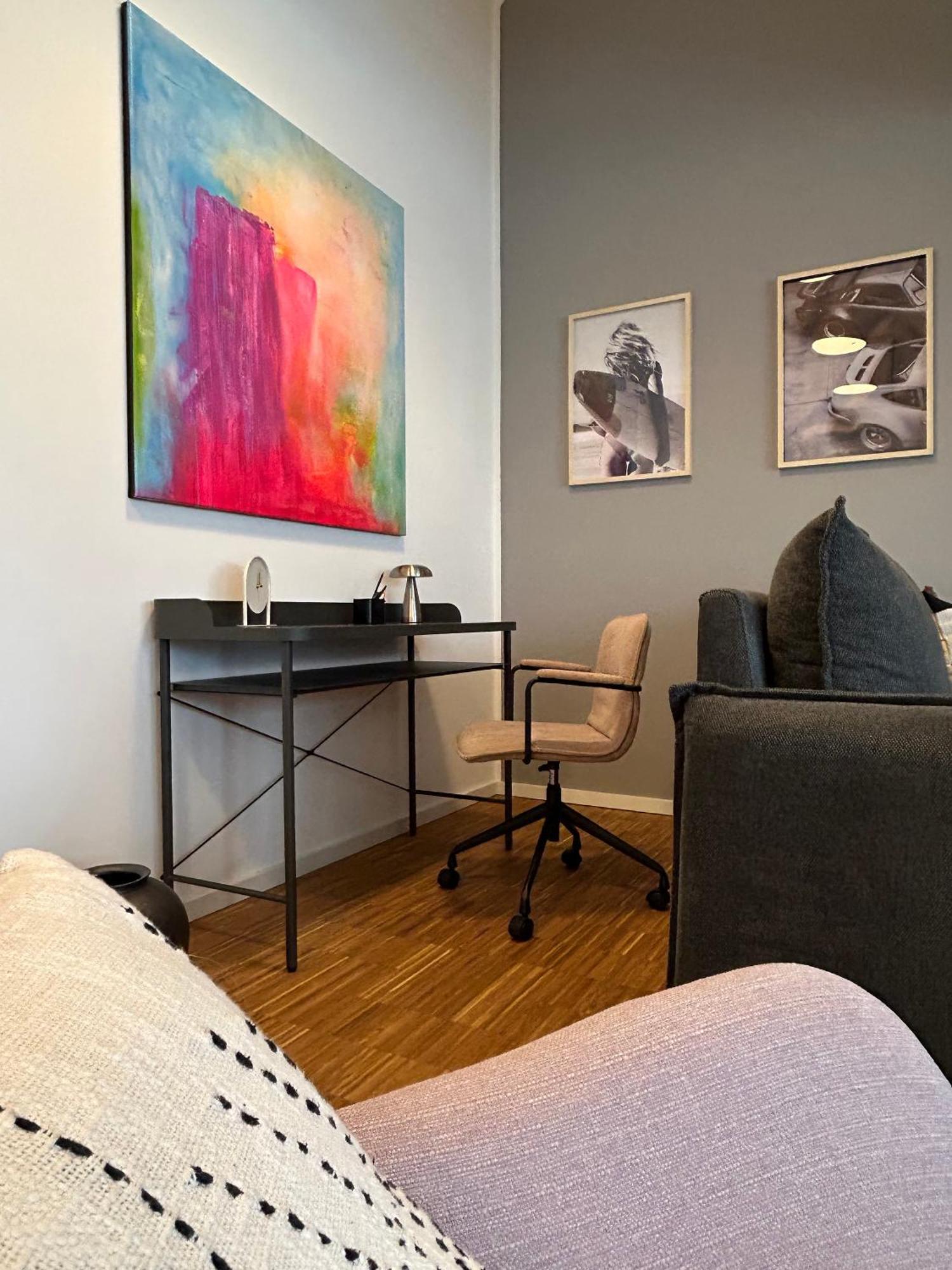 Neues Modernes Dachgeschossloft Naehe Zentrum Uni Messe
